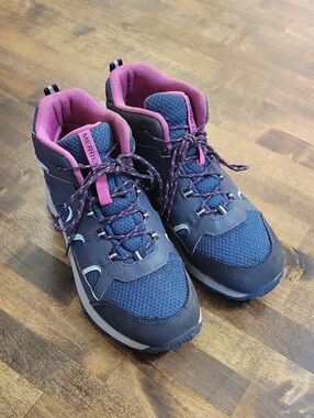 Merrell Unisex Oakcreek Mid Lace Waterproof Sneakers Size 6